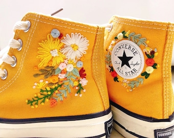 Embroidered Converse Chuck Taylor 1970s/ Custom Lavender Embroidery/Converse Low Neck Floral Embroidery /Floral Embroidery Wedding Shoes