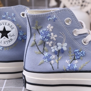 Converse Custom Floral Embroidery / Converse Custom Name / Gift For Best Friend Bild 1