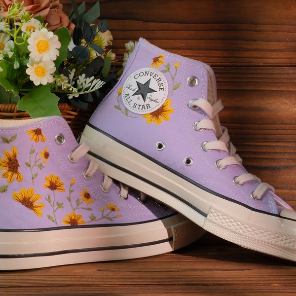 Convesr Chuck Taylor Embroidered Personalized/Custom Converse Embroidered sweet Flowers/Custom converse Chuck Taylor embroidered flower