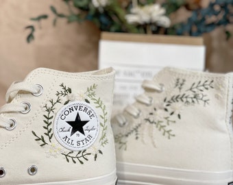 Converse Chuck Taylor années 1970, broderie de cercle floral personnalisée, broderie de couronne Converse Converse broderie de motif auto-conçue