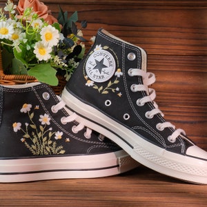Converse Chuck Taylor 1970s , Converse Wreath Embroidery Converse Self-designed Pattern Embroidery ,Custom Floral Circle Embroidery Bild 3