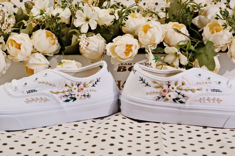 Vans for a Bride Bridal Sneakers Embroidered Wedding ShoesCustom Embroidered Bridal Vans Shoes zdjęcie 2