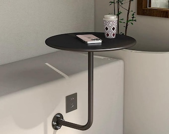 Elegante mesa de bistró de pared, diseño minimalista de metal para cafeterías modernas y decoración del hogar.