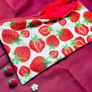 Sweet Strawberries Pouch