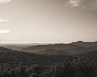 B&W Shenandoah Nationalpark Berge, Virginia, Sofortiger Download, Landschaftsfotografie, Digitaler Download Wandkunst