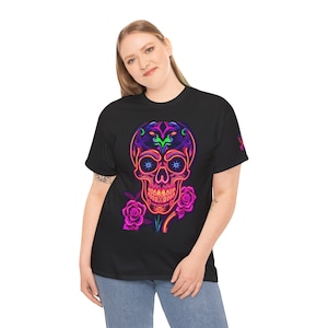 Levendige schedel grafisch T-shirt, T-shirt Day of the Dead, zwaar katoen uniseks shirt, Halloween-kleding, edgy streetwear, uniek cadeau