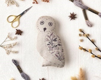 Anchor Freestyle Craft Kit  - Oliver the Owl