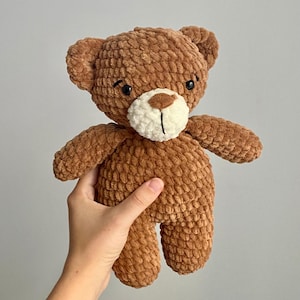 Crochet Bear Pattern: Amigurumi Plushie with Bee, Easy Beginner Tutorial (PDF Download)