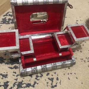 silver plated jewelry box, silver jewelry box, vintage jewelry box, cosmetic organization box, antique box