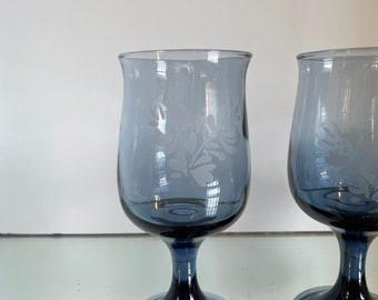 Vintage Pfaltzgraff Yorktown Blue Smoked Stemmed Wine Champagne Glasses, juego de 5 - RETRO BARWARE