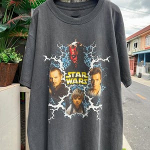 Vintage Attack of The Clones Shirt Behind the Scenes Star Wars Movie Shirt Anakin Skywalker Padme Amidala Disney World Obi Wan Kenobi Gift