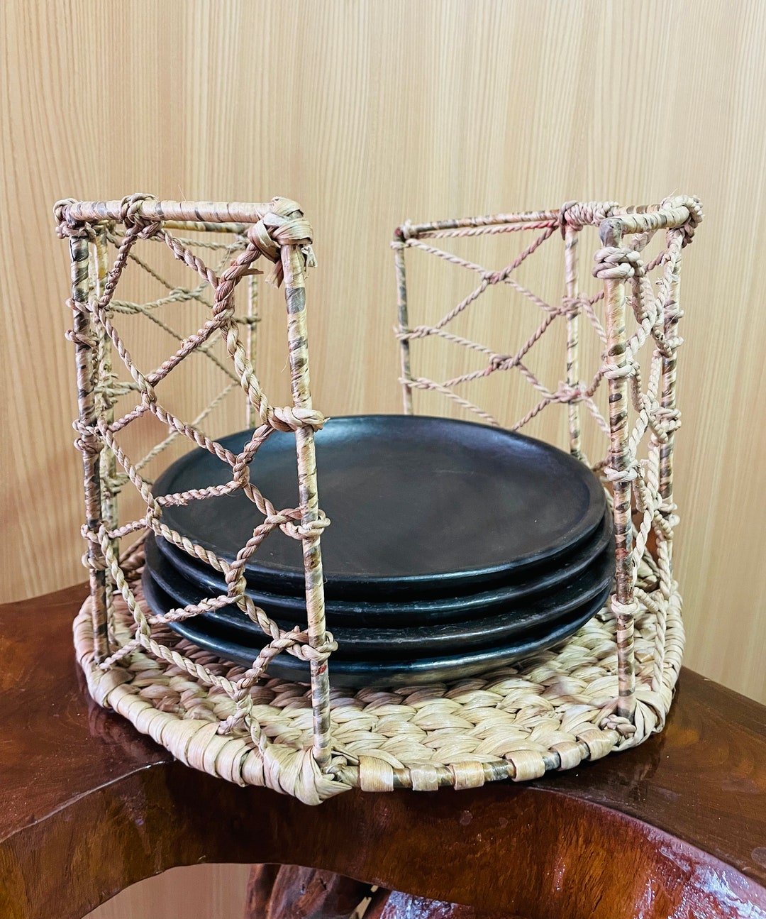 Water Hyacinth Iron Framed Dinner Plate Holder Etsy