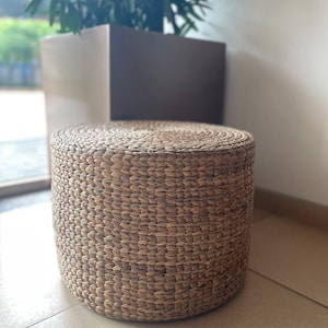 Sgabello in giacinto d&#39;acqua fatto a mano: leggero, robusto e versatile