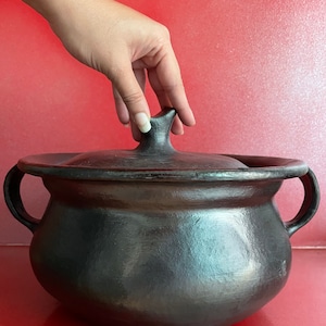Longpi Pottery – Cook And Serve Vessel 3 L