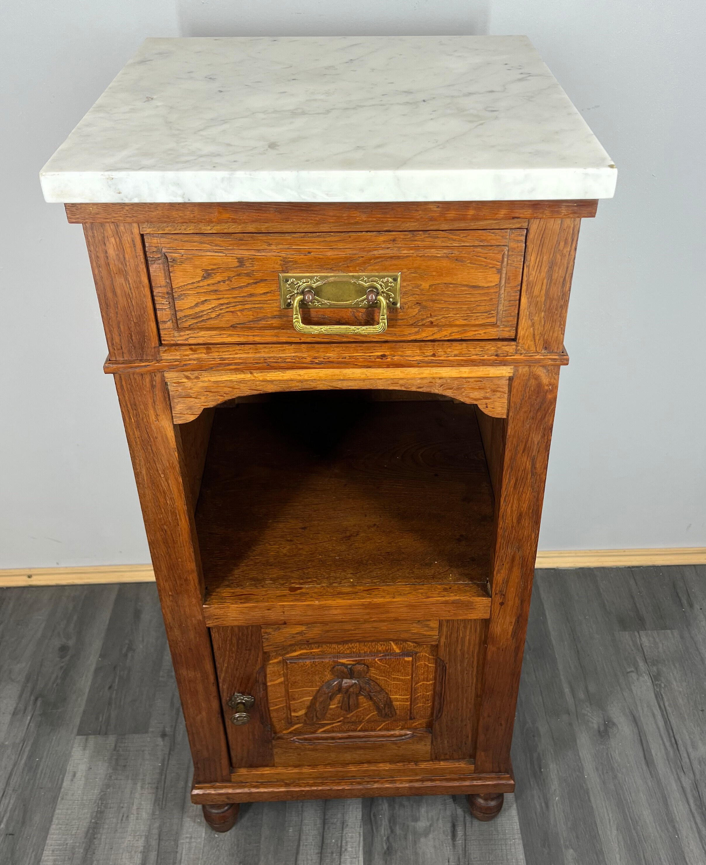 Antique marble top end table value deals