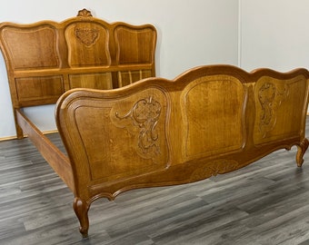 Louis XV Style Vintage French oak Double Bed (LOT 2965)