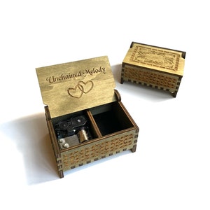 Unchained Melody | Wind-up Music Box | Custom Engraving | Storage Compartment for Small Keepsakes | Great Gift for Your Loved One