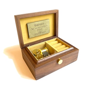 Edelweiss | Ring Holder Music Box | Custom Engraving & Photo | Compartment for Small Keepsakes | Gift for Music-lovers