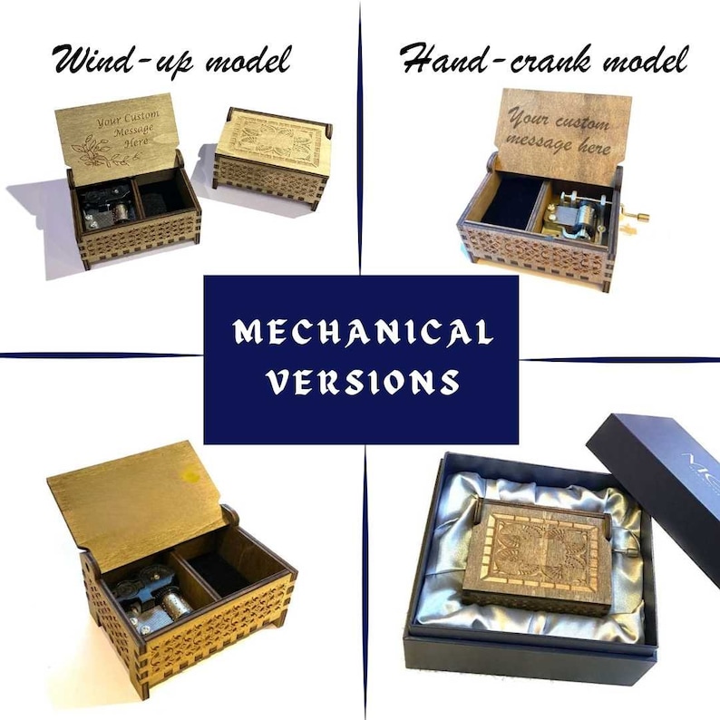 Puede incluir: Cuatro cajas de m&uacute;sica de madera con diferentes mecanismos. La caja superior izquierda es un modelo de cuerda con el texto "Your Custom Message Here". La caja superior derecha es un modelo de manivela con el texto "Your custom message here". La caja inferior izquierda es un modelo de cuerda con la tapa abierta. La caja inferior derecha es un modelo mec&aacute;nico en una caja azul con forro de sat&eacute;n. Las cajas son todas de madera y tienen un patr&oacute;n decorativo.