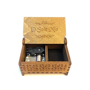 O Sole Mio | Wind-up & Hand-crank Music Box | Custom Engraving | Compartment for Small Keepsakes | Perfect Gift for Your Loved Ones
