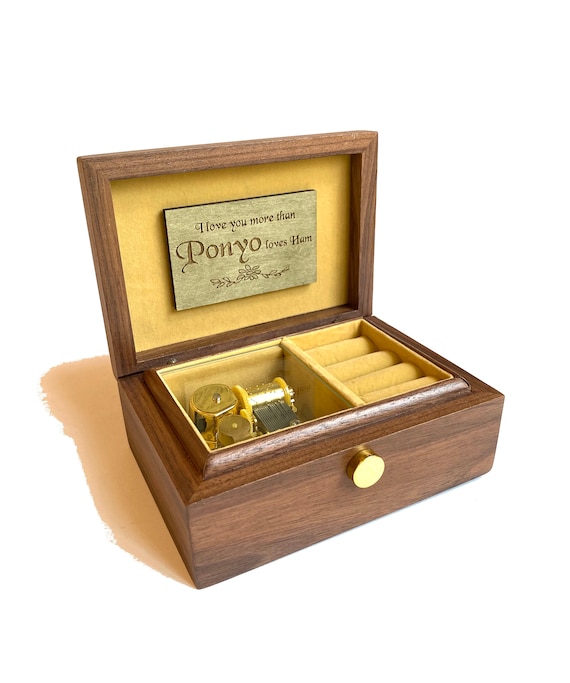 Music box ring holder deals