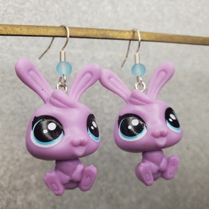 LPS Littlest Pet Shop Purple Bunny Little girl Birthday gift, Christmas Gift - Silver Plated Hooks (Gift Boxed and Bagged)