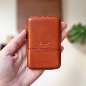 Personalized leather card case, Monogram leather card holder, Minimalist leather wallet for gift, Business card case.