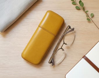 Estojo de Óculos Personalizado em Couro: Porta-óculos minimalista, opção de presente personalizada ideal para homens e mulheres.