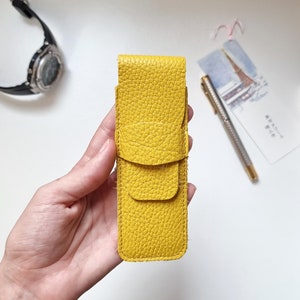 Leather pen pouch, Personalized leather pen case, Pen case for writer, Small leather pen holder for gift.
