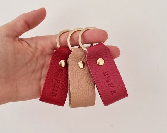 Llaveros de cuero personalizados para mujer, llavero grabado como regalo  para ella, llavero monograma con nombre, accesorios de cuero  personalizados. -  España