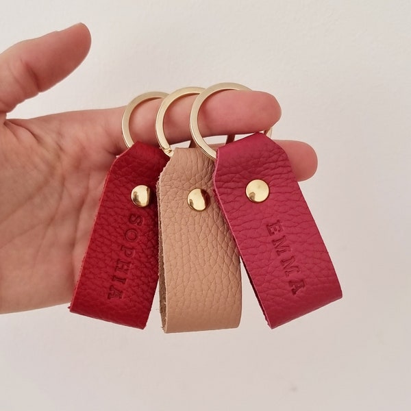 Personalisierter Leder Schlüsselanhänger für Frauen, Personalisierter Leder Schlüsselanhänger mit Namen, Handgefertigter bunter Schlüsselanhänger aus weichem Leder.