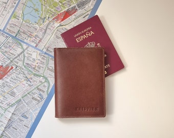 Leather Passport holder personalized with name, Custom Passport cover, leather passport wallet for women and men, Gift for travelers.