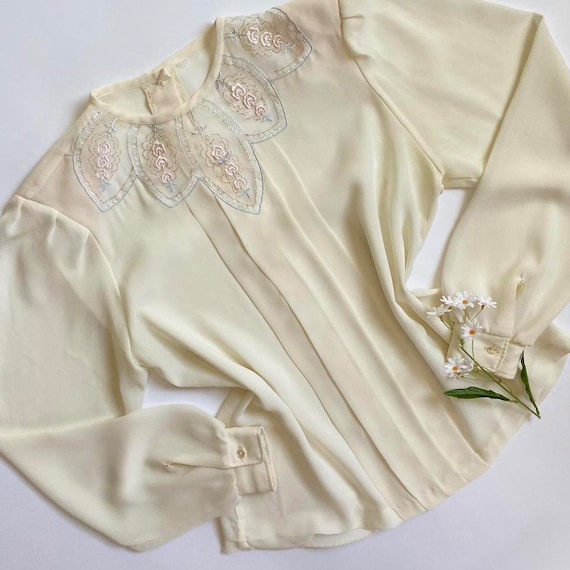 Vintage cream floral blouse