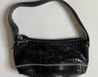Vintage Y2K black Tommy Hilfiger shoulder bag