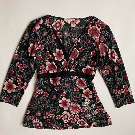 Vintage Y2K black + pink floral top