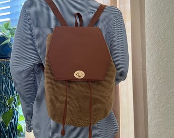 Handwoven Boho Backpack: Wayuu Knit, Faux Leather, Indie  display picture 2