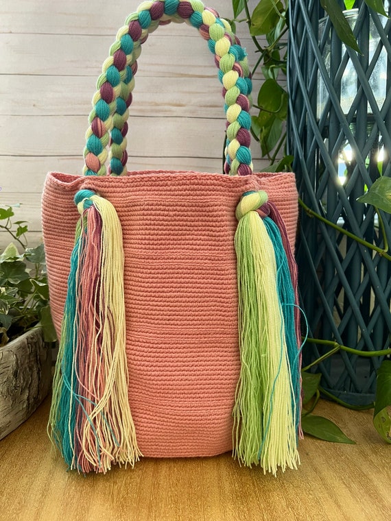 Bolso Wayuu rosa de crochet hecho a mano: bolso boho chic tejido a mano