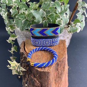 Handgefertigtes Perlenarmband, Blautöne Armband, Trendy Armband Manschette, Boho Armband, Rocailles Armband, Geometrisches Vintage Armband