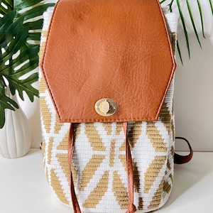 Boho Hippie Handwoven Backpack for Women, Wayuu Backpack, Bohemian Geometric Pattern Handwoven Backpack for Women, Indie Travel Backpack