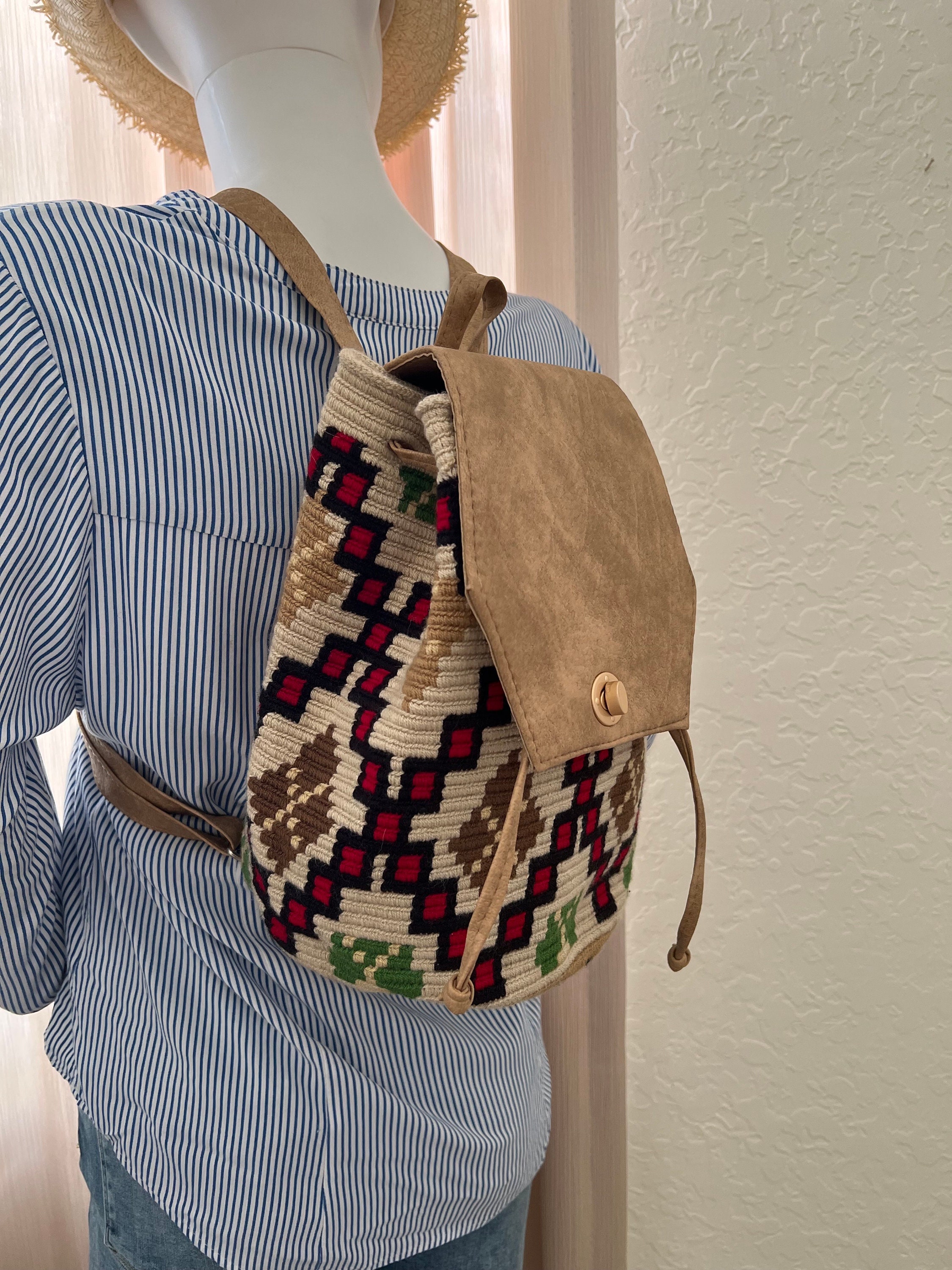 Boho Hippie Handwoven Backpack for Women - Classic Tan Wayuu Hand-Knit Backpack Handwoven Wayuu Backpack: Boho Hippie Acrylic Bookbag - Etsy main image 2