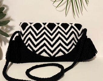 Classic Black & White Knitted Shoulder Bag, Hand knit Preppy Wayuu Bag, Timeless Bag, Black Trendy Bag, Retro Black Shoulder Bag