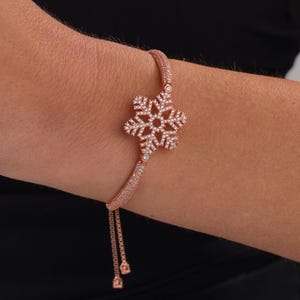 925 Sterling Silver Snowflake Bracelet – Rose Gold CZ Adjustable Slider Gift for Her – Dainty Winter Jewelry for Christmas or Holiday Season