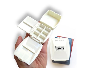 Micro Watercolor Palette – Tiny, Featherweight Companion for Travel