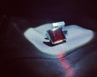 handmade cufflink for suit , gift round men's cufflink- Blood Red
