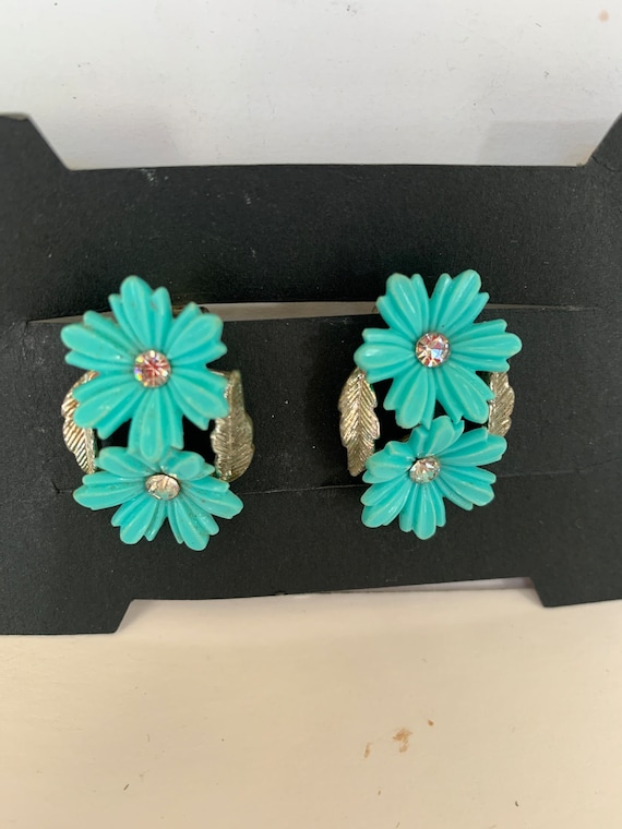 Vintage Coro Silvertone Turquoise Chrysanthemum o… - image 1