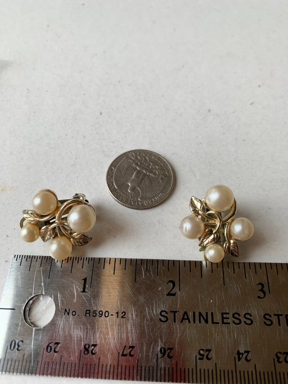 Vintage Marbella Goldtone Faux Pearls with Leaves… - image 5