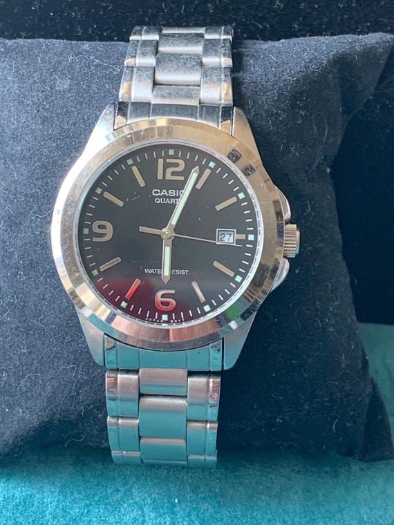Vintage Silvertone Casio MTP 1215 Wrist Watch