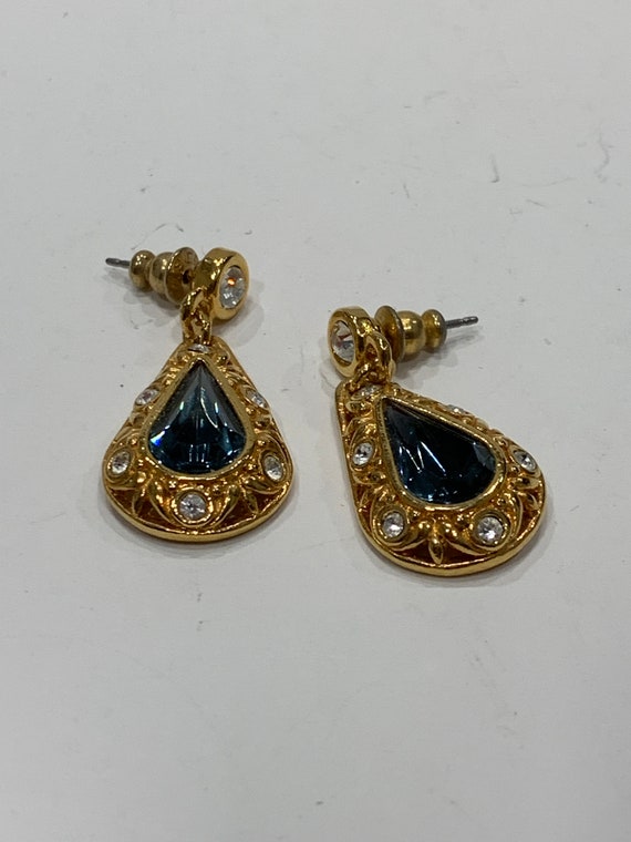 Vintage Avon Victorian Style Drop and Dangle Pierc