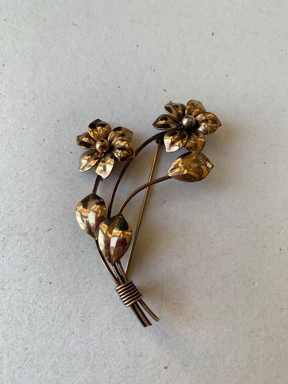 Vintage Goldtone Flower Brooch