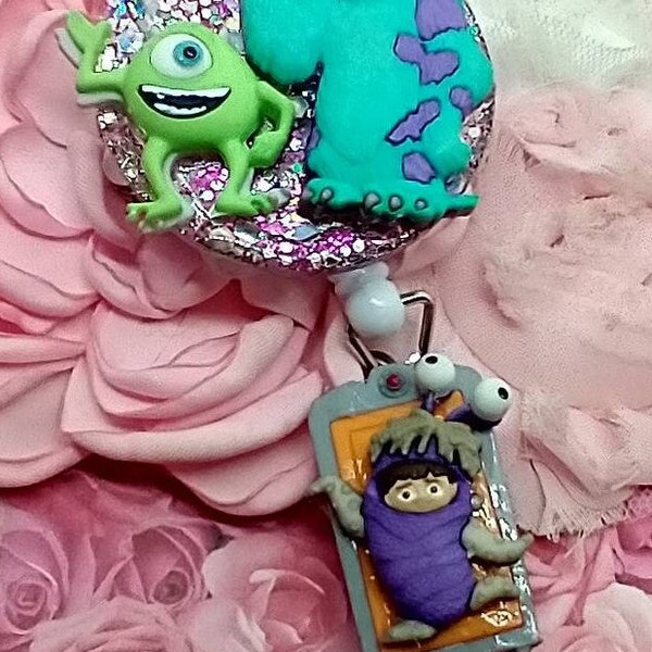 CUTE Kid Friendly cartoon Badge Holder, bobine de badge Pédiatrique -Badge Reel-Alligator clip-Nurse Badge, Nurse Badge rétractable